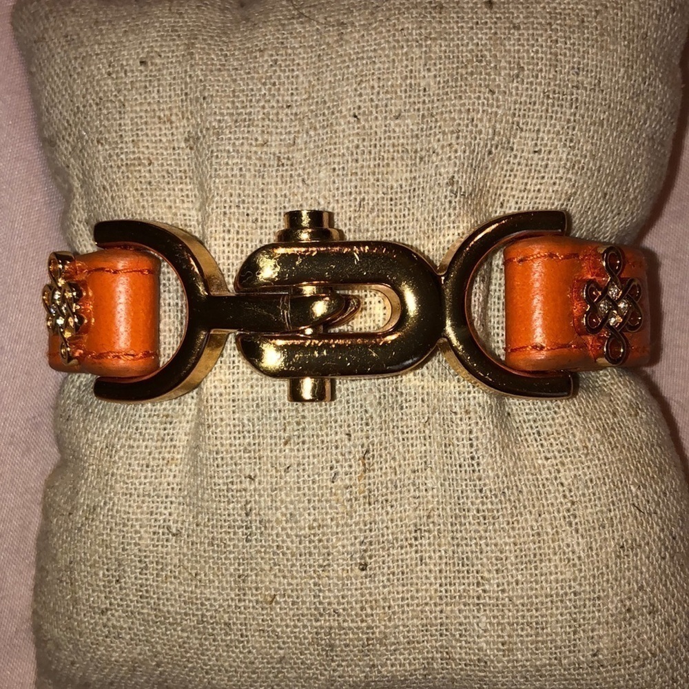 Lulu Avenue collaboration leather bracelet